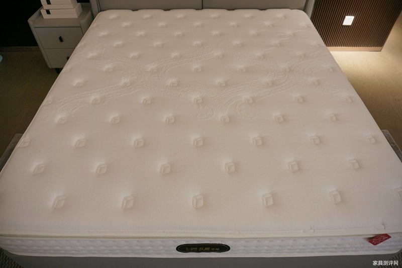 1fdc27901fc9b2a3be6379bea8a68029.jpg 24.jpg