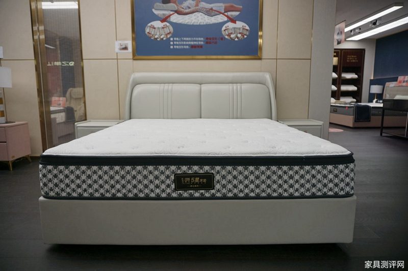 06b839fcf42f0b691c0180711776272f.jpg 1_副本.jpg