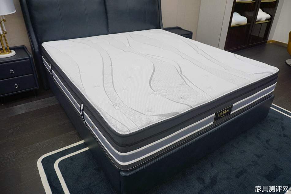 5f9c30a58f74a00c31d7930b8484d0f4.jpg 8_副本.jpg