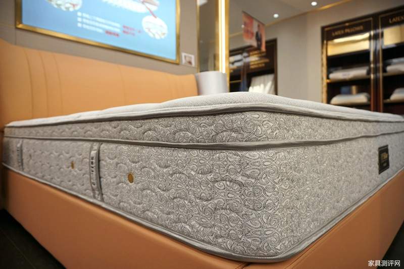 9a48c0e1f44b36e16a551718ad3b4af1.jpg image011_副本.jpg