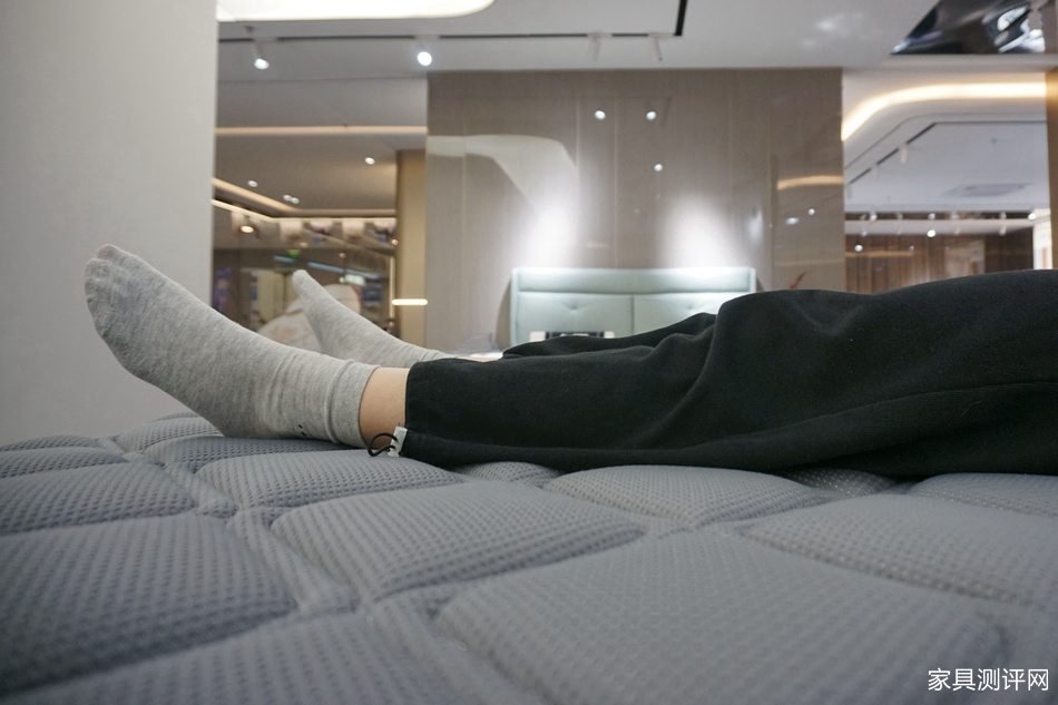 eedbe10b4b7627e982bb30313a86e90f.jpg 12_副本.jpg