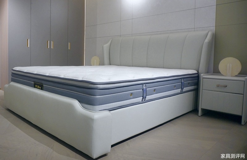 芝华仕5星床垫测评:“皇冠式”设计给足气场不撞款 护脊床垫也有趣味动感(型号:苏黎世电动套床)(图4) image007_副本.jpg