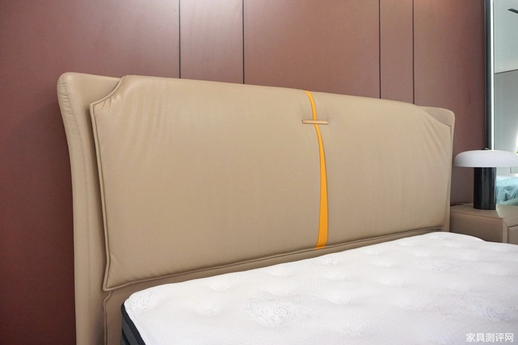 芝华仕5星软床测评:国风旗袍设计联手高级3D床垫 空间韵味和睡眠质感都有了(型号:荣耀享家床架+布兰卡床垫)(图9) image017_副本.jpg