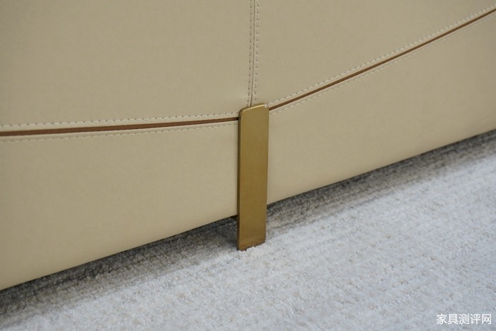 芝华仕5星软床测评:多面设计将高级质感带入小卧室 床垫软糯宜睡眠(型号:情书床架+玫瑰心语床垫)(图10) 10_副本.jpg