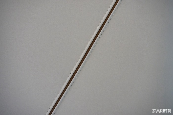 芝华仕5星软床测评:多面设计将高级质感带入小卧室 床垫软糯宜睡眠(型号:情书床架+玫瑰心语床垫)(图11) 11_副本.jpg