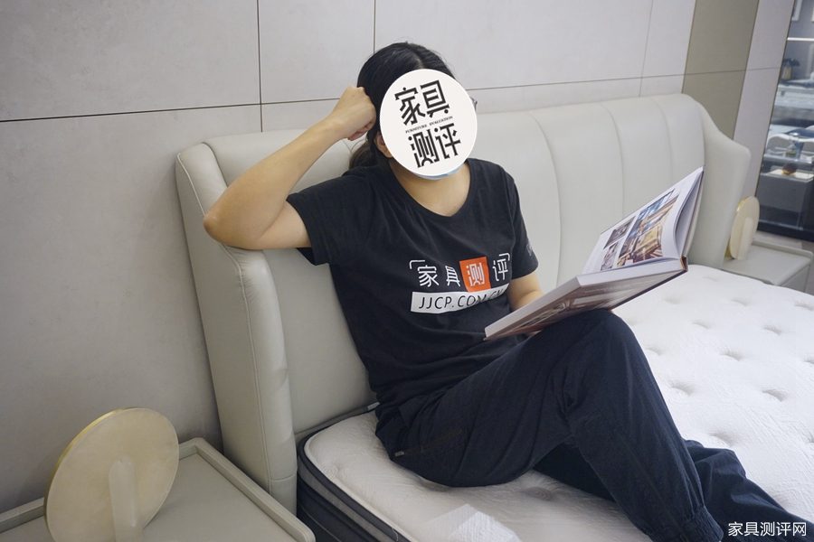 芝华仕5星床垫测评:“皇冠式”设计给足气场不撞款 护脊床垫也有趣味动感(型号:苏黎世电动套床)(图16) image029_副本.jpg
