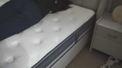 芝华仕5星床垫测评:“皇冠式”设计给足气场不撞款 护脊床垫也有趣味动感(型号:苏黎世电动套床)(图34) image059.gif