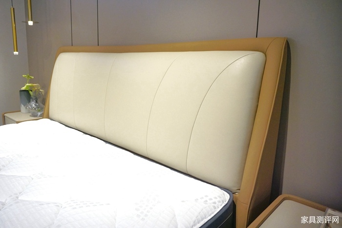 芝华仕5星软床测评:双床屏撞色设计 打造活力空间 床垫软糯宜睡眠(型号:芝初床架+芝初床垫)(图5) 5_副本.jpg