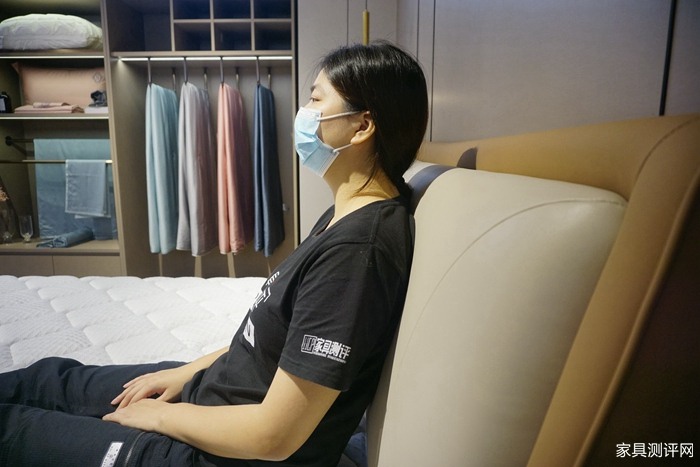 芝华仕5星软床测评:双床屏撞色设计 打造活力空间 床垫软糯宜睡眠(型号:芝初床架+芝初床垫)(图14) 14_副本.jpg