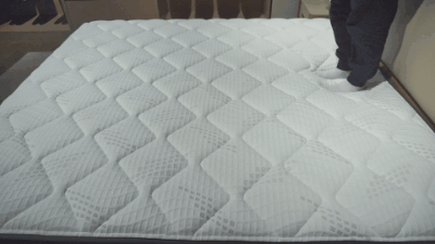 芝华仕5星软床测评:双床屏撞色设计 打造活力空间 床垫软糯宜睡眠(型号:芝初床架+芝初床垫)(图24) 24.gif