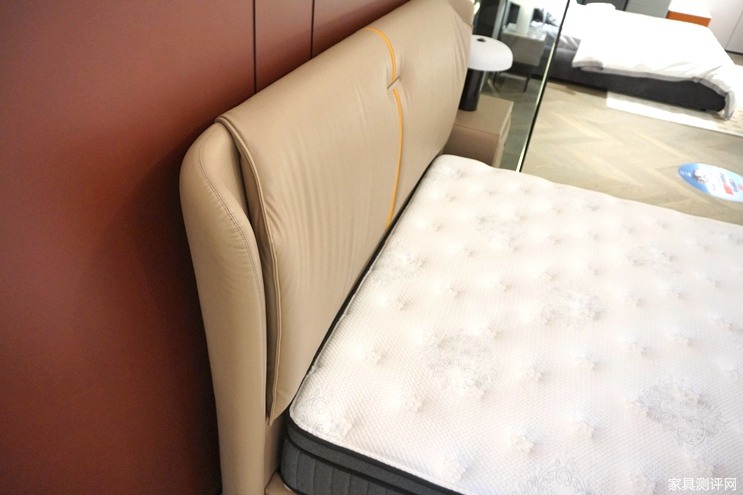 芝华仕5星软床测评:国风旗袍设计联手高级3D床垫 空间韵味和睡眠质感都有了(型号:荣耀享家床架+布兰卡床垫)(图12) image023_副本.jpg