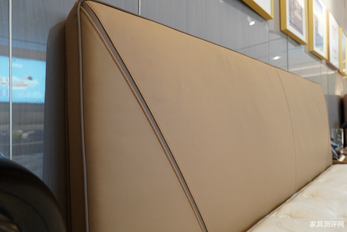 芝华仕5星床垫测评:极简美学设计 柔缓治愈睡感 让小家显高级有质感(型号:西奥多套床)(图7) 7_副本.jpg