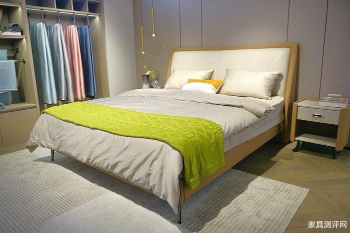 芝华仕5星软床测评:双床屏撞色设计 打造活力空间 床垫软糯宜睡眠(型号:芝初床架+芝初床垫)(图1) 1_副本.jpg