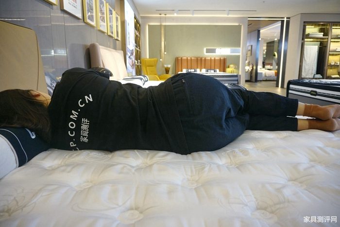 芝华仕5星床垫测评:极简美学设计 柔缓治愈睡感 让小家显高级有质感(型号:西奥多套床)(图34) 34_副本.jpg