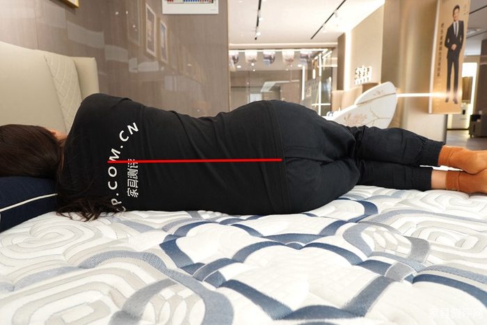 芝华仕5星床垫测评:兼容柔缓包裹与细腻承托 开启愉悦酣睡模式(型号:月星荣耀床垫)(图15) 15_副本.jpg