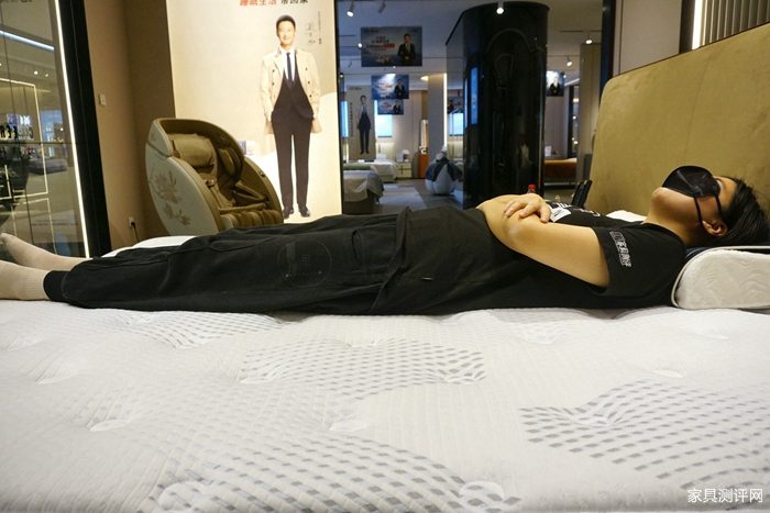 芝华仕5星软床测评:一款具有幸福感的床垫 动静皆惬意(型号:波恩床垫)(图16) 16_副本.jpg